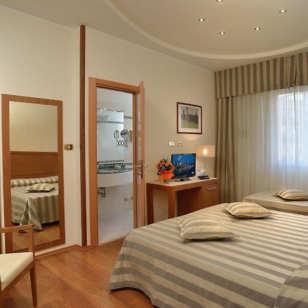 Astor Hotel Bologna Eksteriør bilde