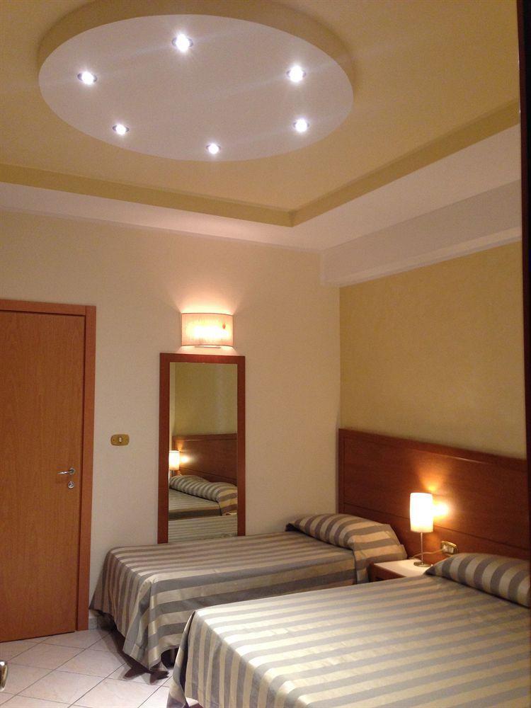 Astor Hotel Bologna Eksteriør bilde